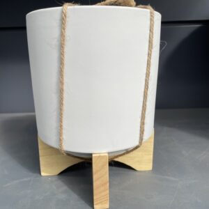 6" Rubber Pot on Stand White